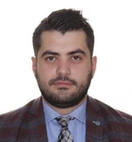 Portret zyrtar i Iv Rokaj, përfaqësues i Dhomës së Avokatisë Tiranë në Këshillin e Përgjithshëm të Dhomës së Avokatisë të Shqipërisë